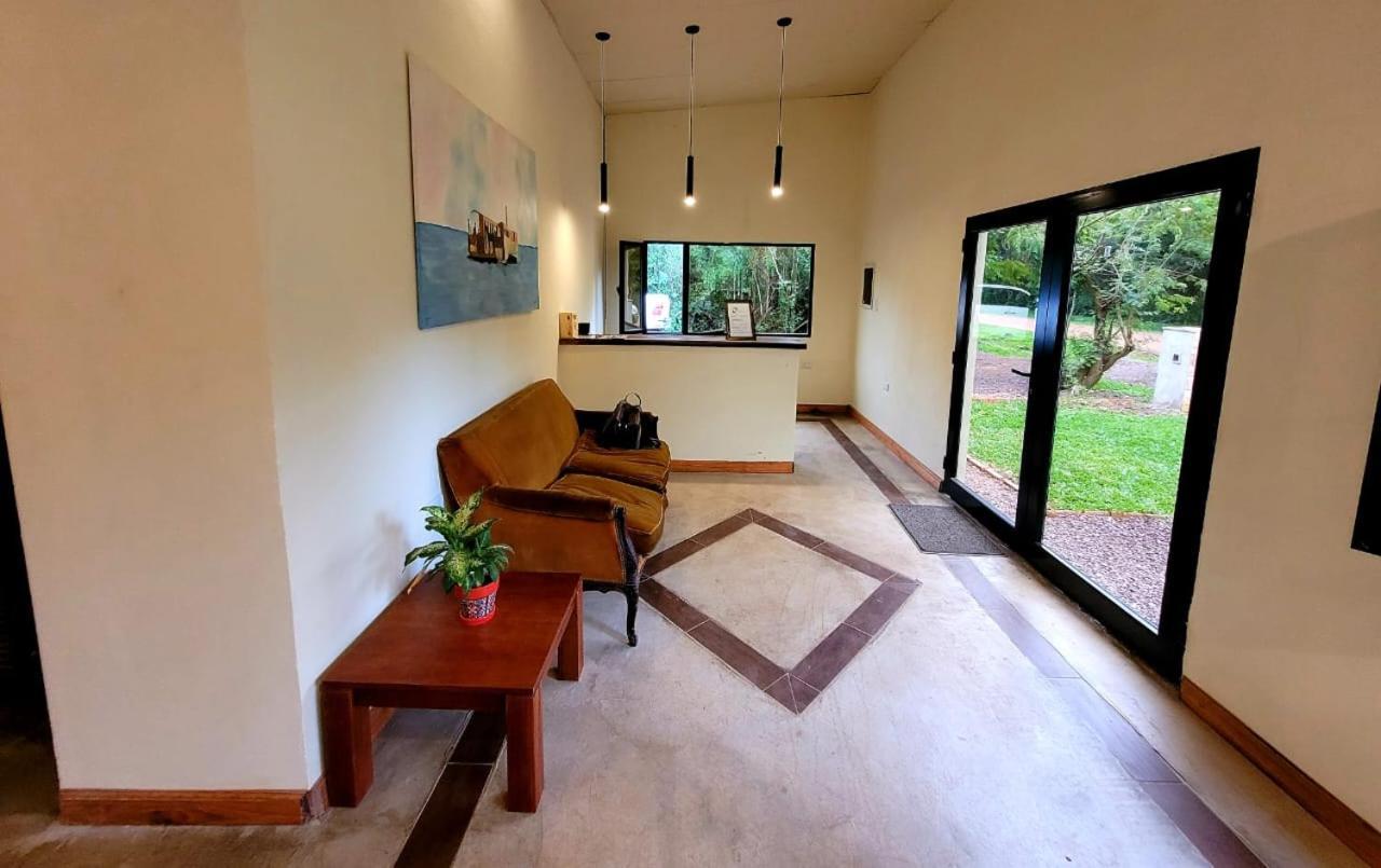 Hosteria Jasy โกโลเนีย คาร์ลอส เปลเลกรีนี ภายนอก รูปภาพ