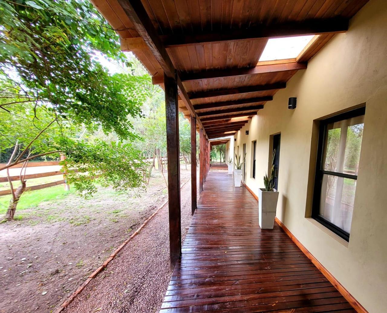 Hosteria Jasy โกโลเนีย คาร์ลอส เปลเลกรีนี ภายนอก รูปภาพ