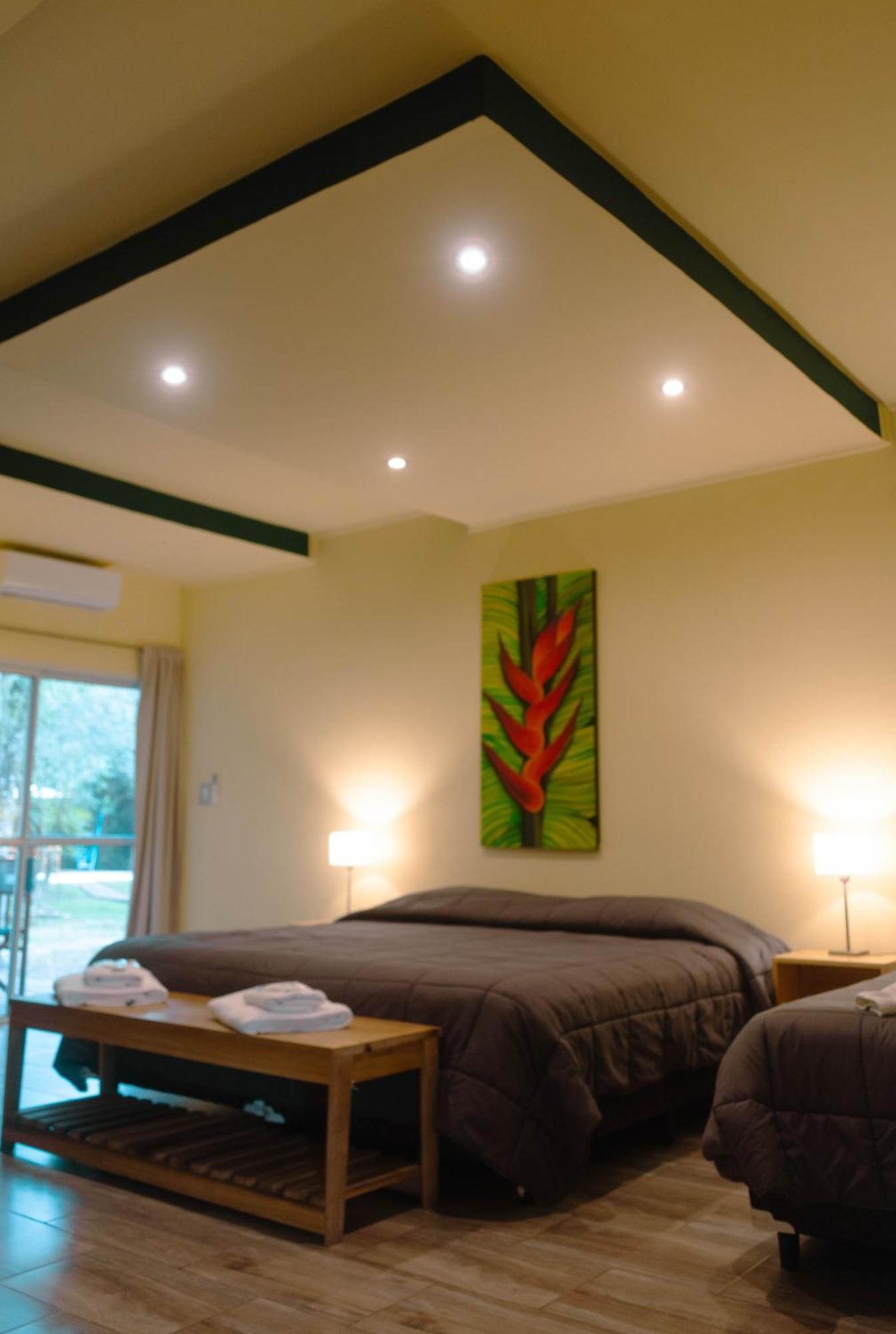 Hosteria Jasy โกโลเนีย คาร์ลอส เปลเลกรีนี ภายนอก รูปภาพ