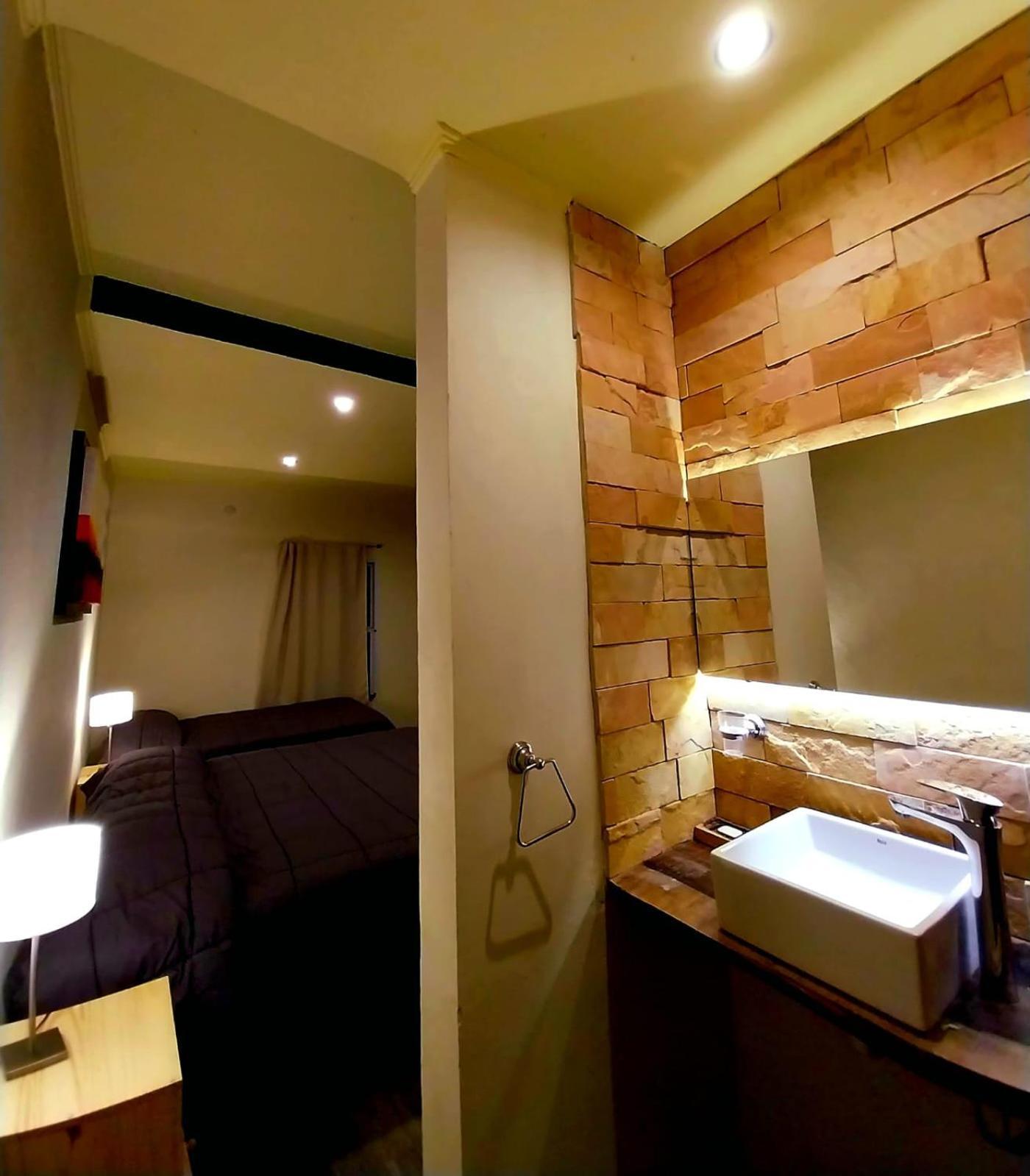 Hosteria Jasy โกโลเนีย คาร์ลอส เปลเลกรีนี ภายนอก รูปภาพ